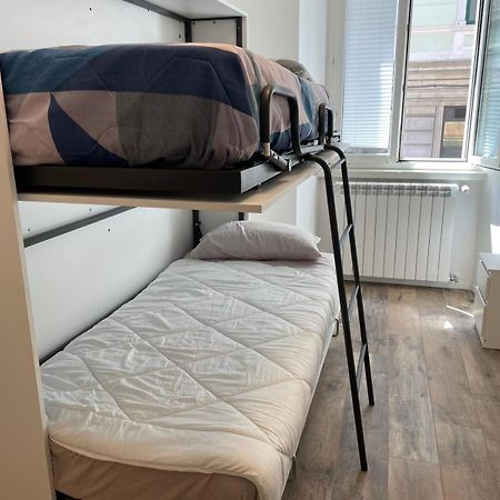 Casa Vacanze Ginevra 1 Triëst Buitenkant foto