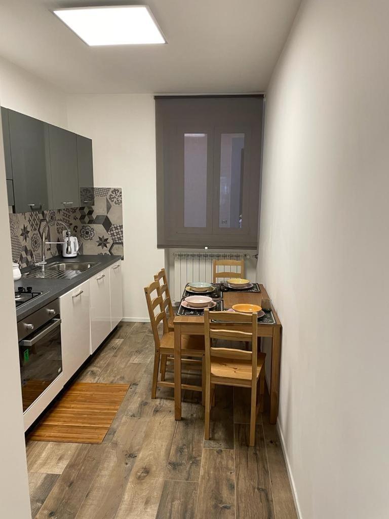 Casa Vacanze Ginevra 1 Triëst Buitenkant foto