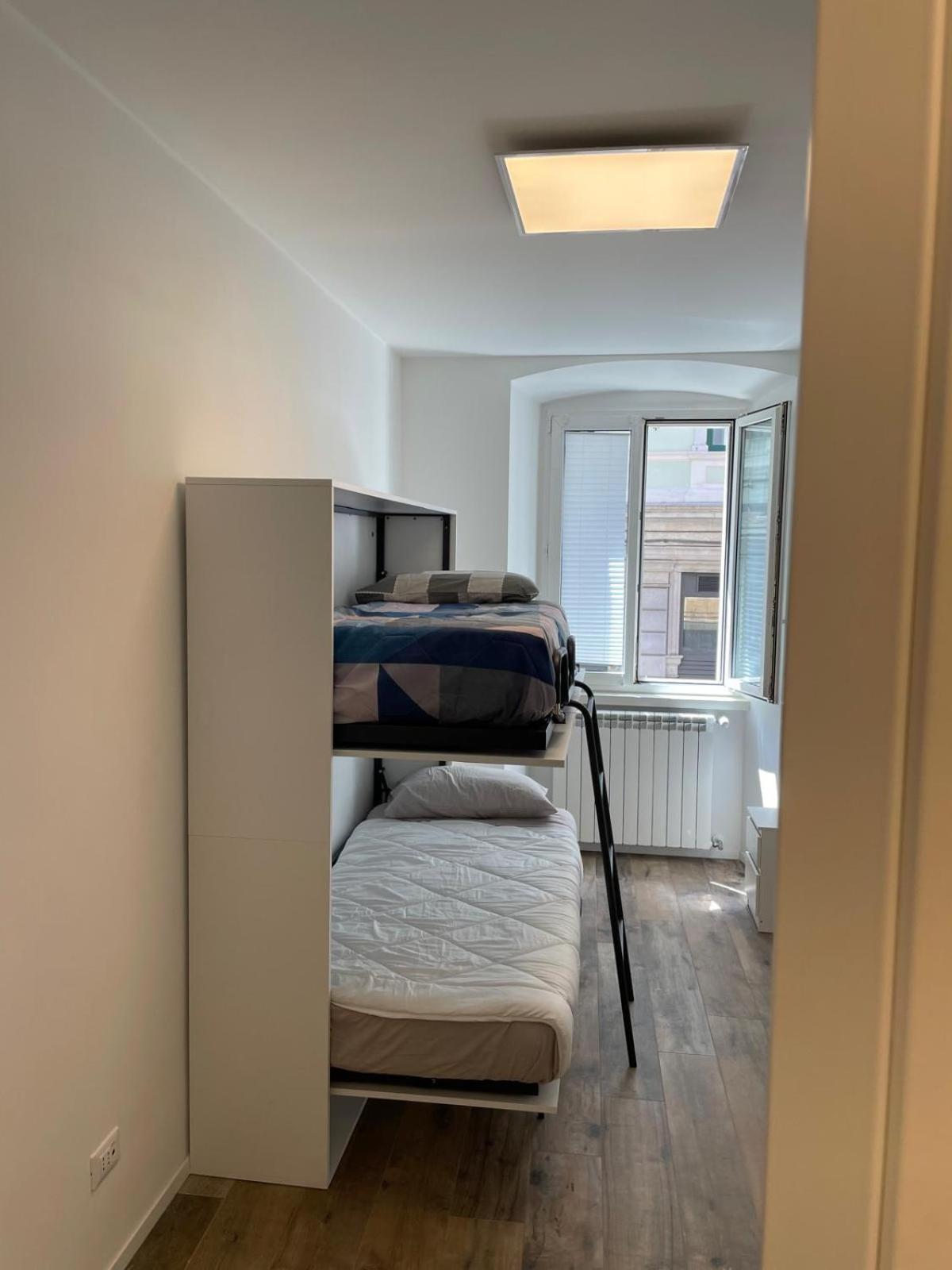 Casa Vacanze Ginevra 1 Triëst Buitenkant foto